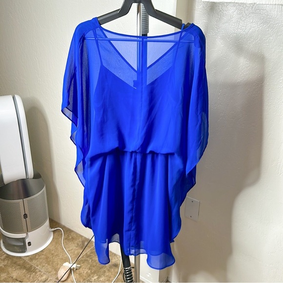 EXPRESS | Blue Short Sleeve Mini Overlay Dress - Picture 4 of 10